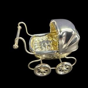 Hallmark‎ Baby Christmas Ornament 2001 Silver Plate Carriage Milestones Memories